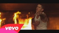 Eminem Ft Rihanna - Love The Way You Lie