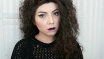 Yaratıcı Lorde Royals Klibi Makyaj Uygulaması