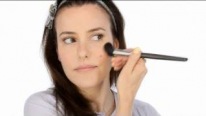 Chanel - Lisa Eldridge İle Makyajsız Makyajı Tekniği