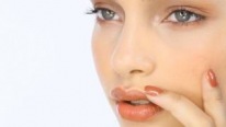 Chanel - Lisa Eldridge İle Kahve Tonlarında Makyajı Uygulaması